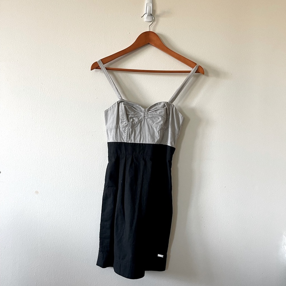 Wilfred Colorblock Convertible Dress w/ Sweetheart Neckline
